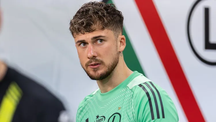 Kacper Tobiasz odejdzie z Legii! Dogadał się z nowym zespołem