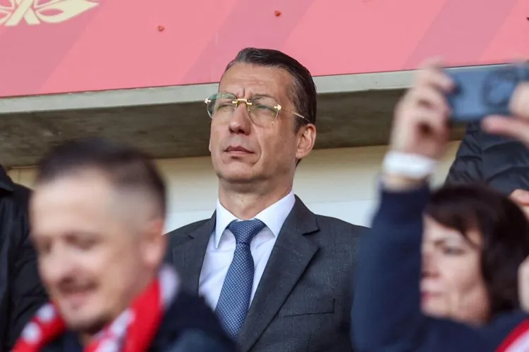 Lechia dopina kolejny transfer. Podpisali umowę aż do 2030 roku