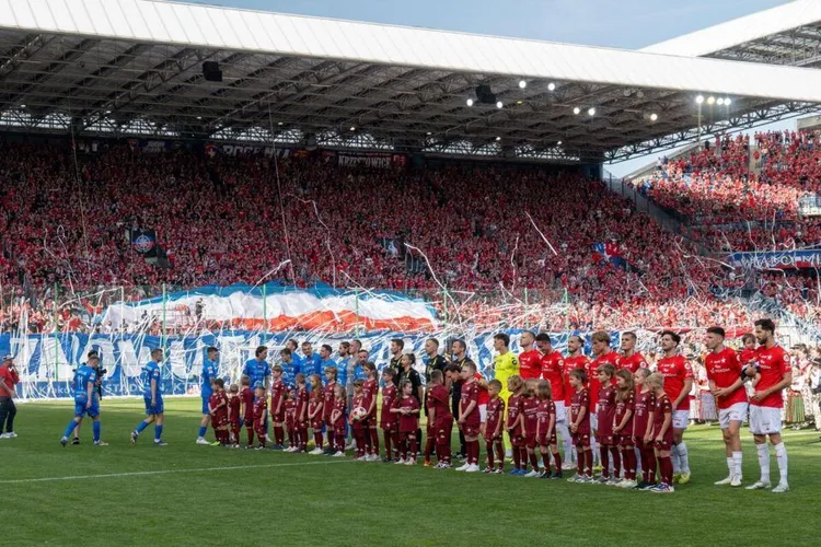 Wisła Kraków w poszukiwaniu nowego bramkarza pomiędzy Polską a Rumunią