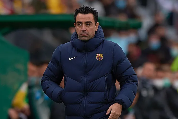 Xavi: Brak konsekwencji w standardach osłabił Barcelonę