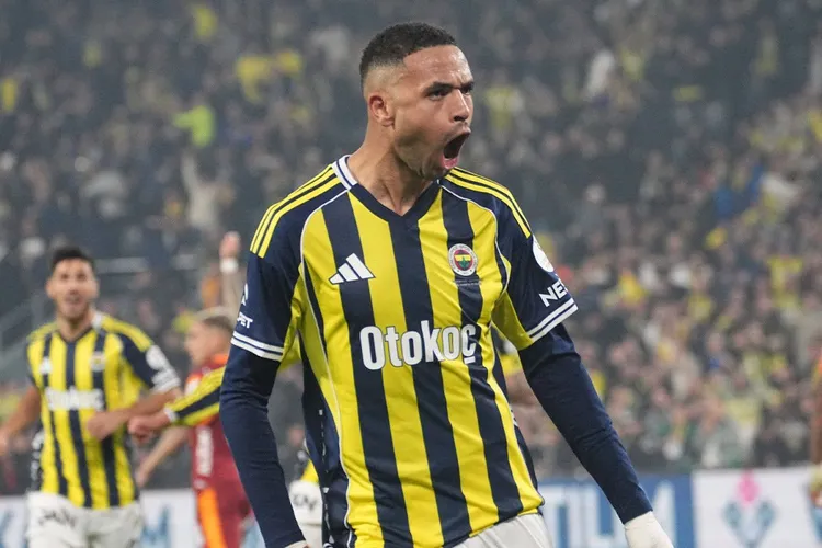 En-Nesyri blokuje ruch Juventusu